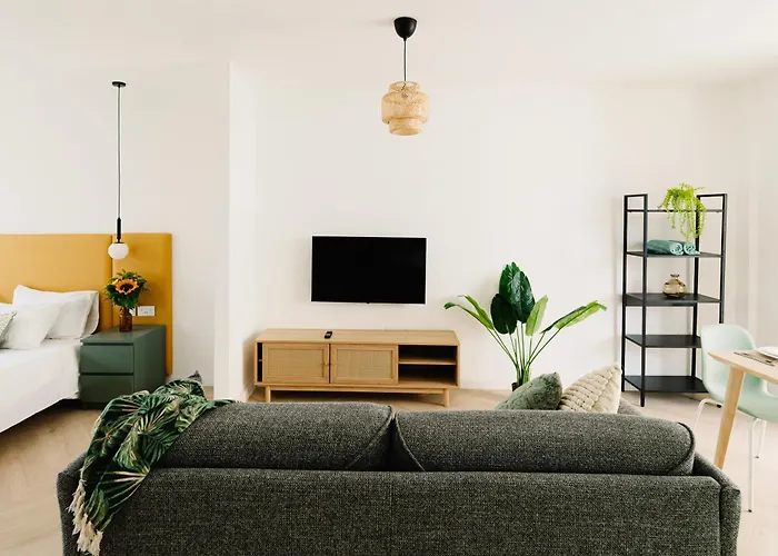 Luxury Bisazza By Beyond Air Daire Sliema