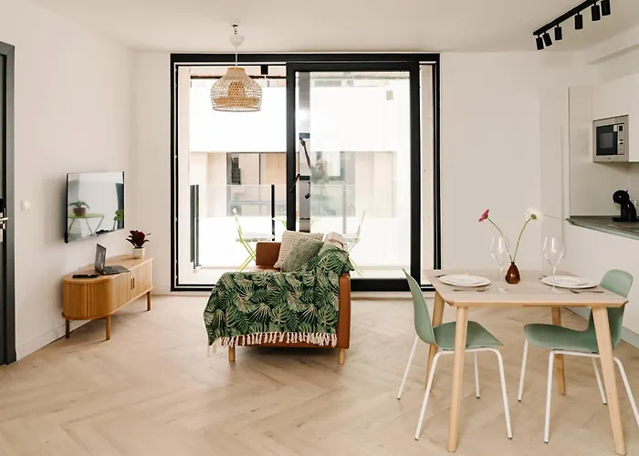 Luxury Bisazza By Beyond Air Daire Sliema