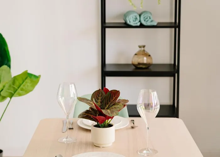 Luxury Bisazza By Beyond Air Daire Sliema