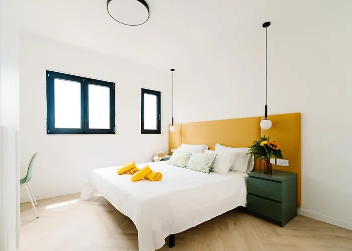 Luxury Bisazza By Beyond Air Daire Sliema